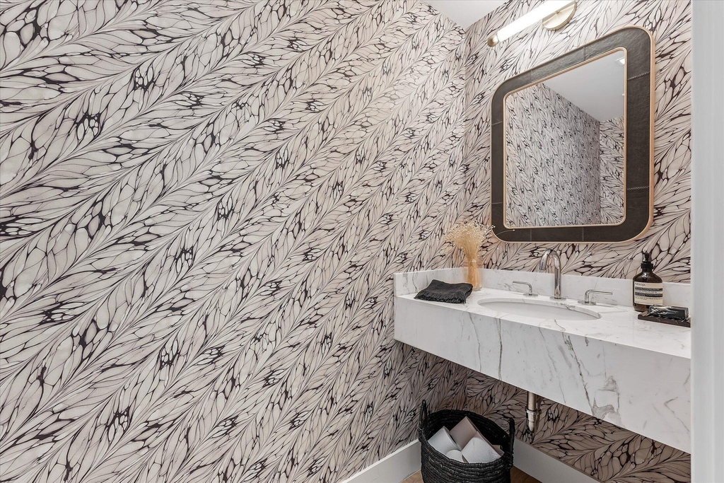 1040 Biscayne Boulevard - Photo 19