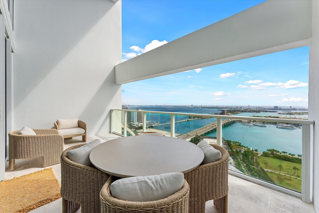 1040 Biscayne Boulevard - Photo 11