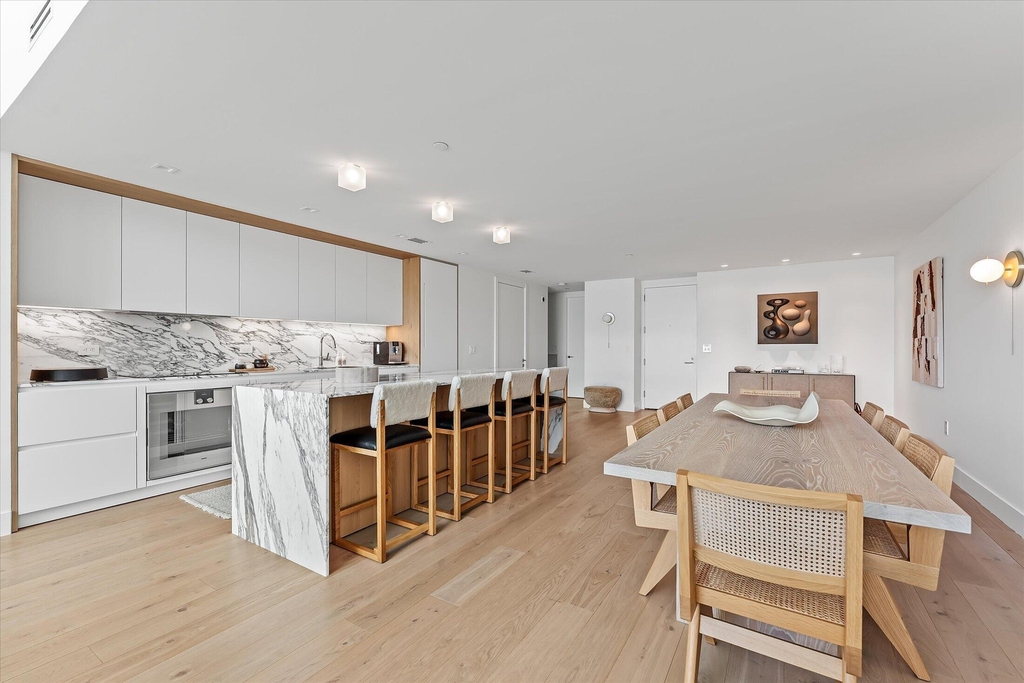 1040 Biscayne Boulevard - Photo 4