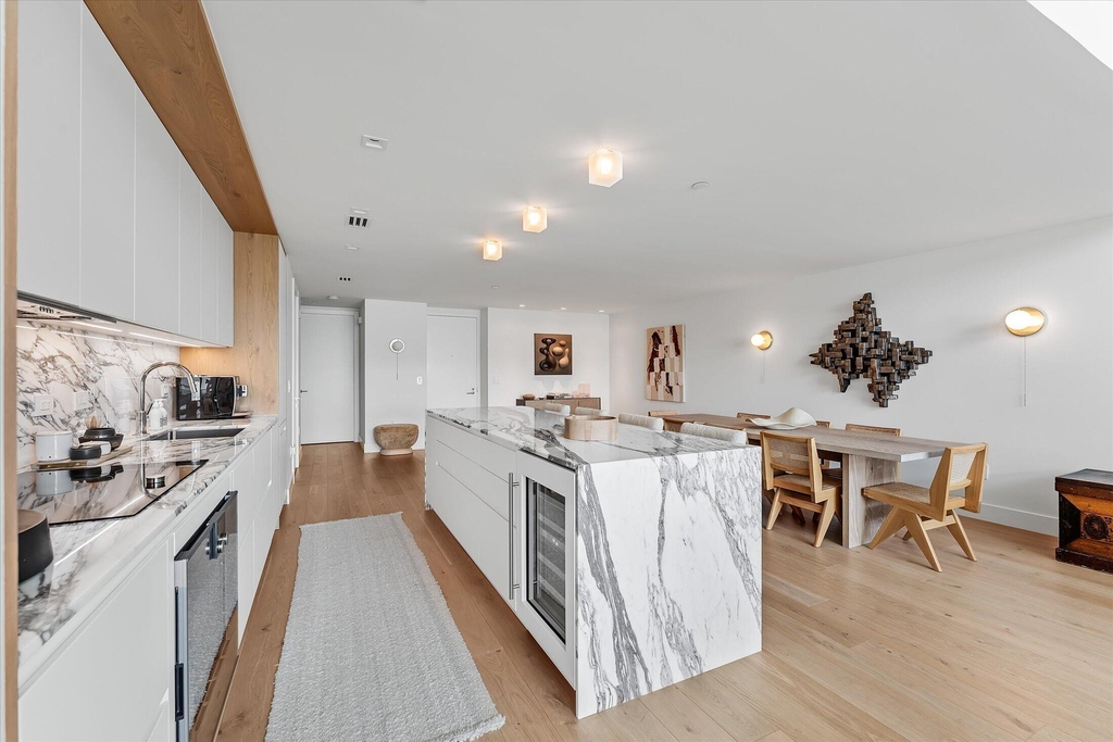 1040 Biscayne Boulevard - Photo 5