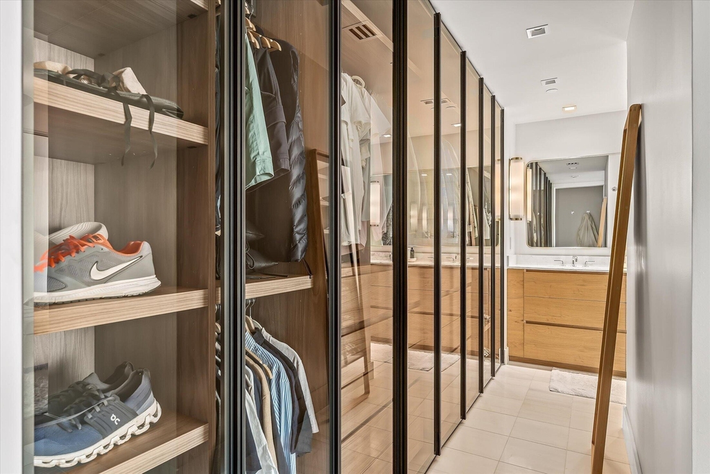 1040 Biscayne Boulevard - Photo 16