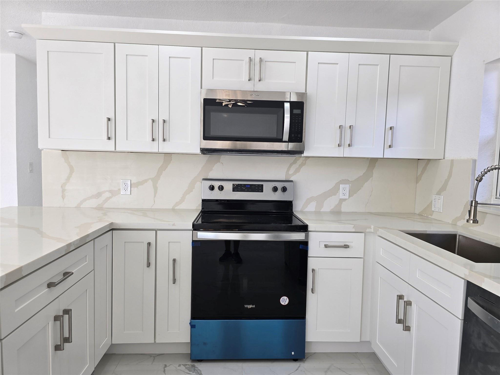 1848 Nw 55th Avenue - Photo 2