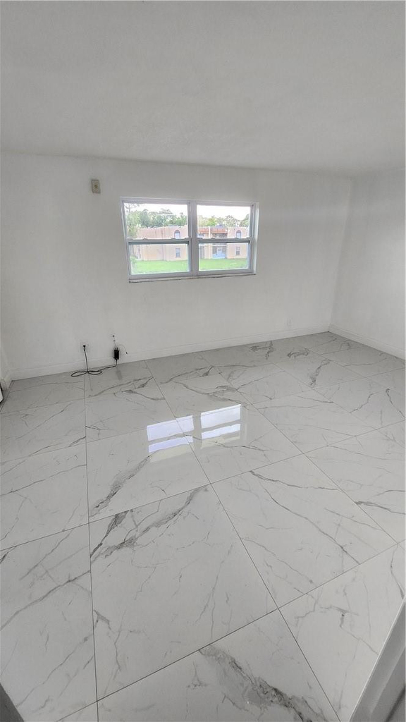 4160 Nw 21st Street - Photo 11