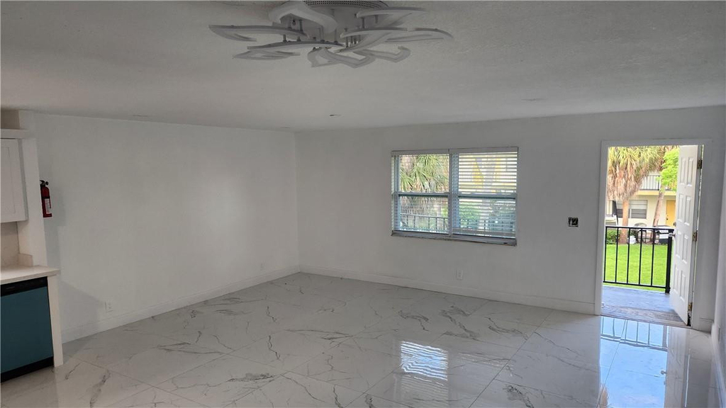 4160 Nw 21st Street - Photo 9