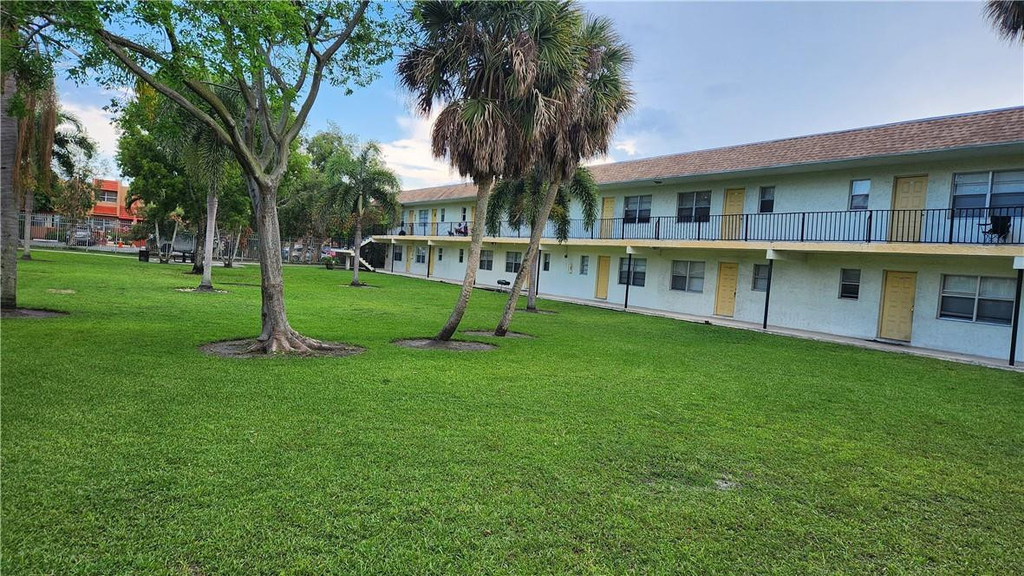 4160 Nw 21st Street - Photo 3