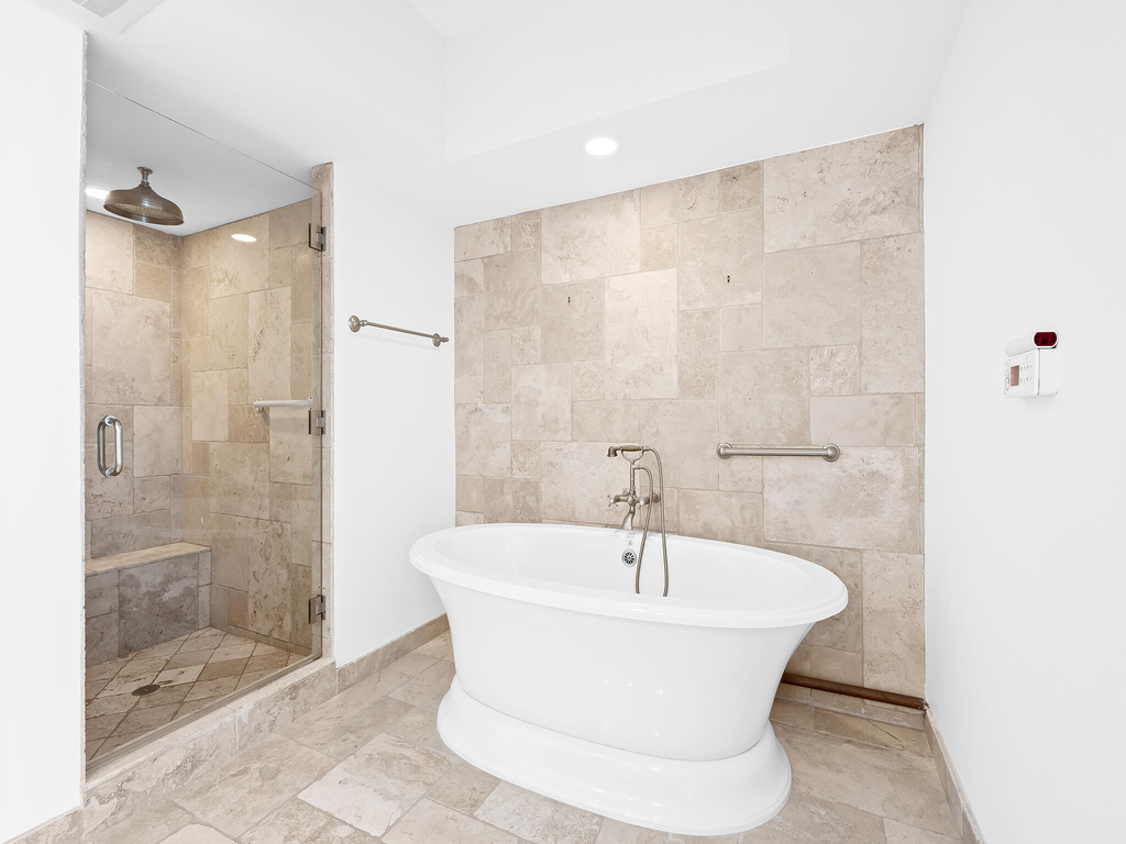 333 Las Olas Way - Photo 18