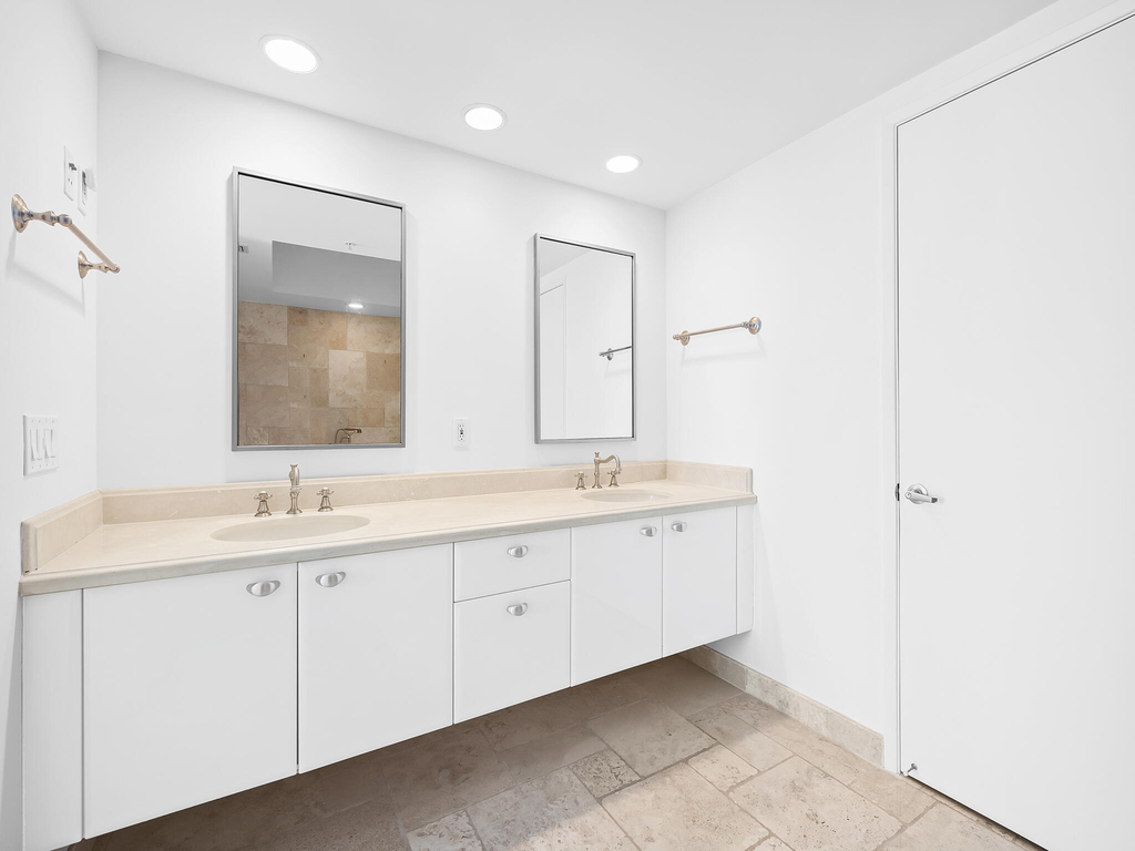333 Las Olas Way - Photo 19