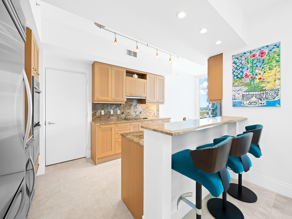 333 Las Olas Way - Photo 8