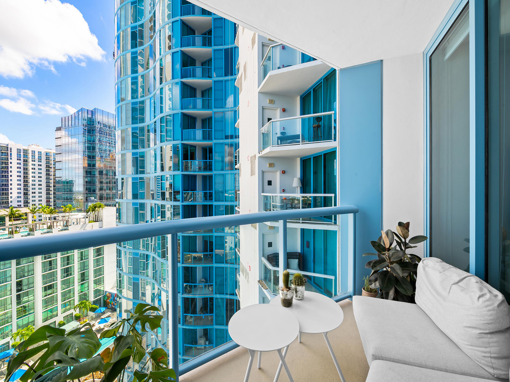 333 Las Olas Way - Photo 4