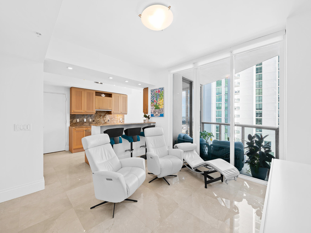 333 Las Olas Way - Photo 7