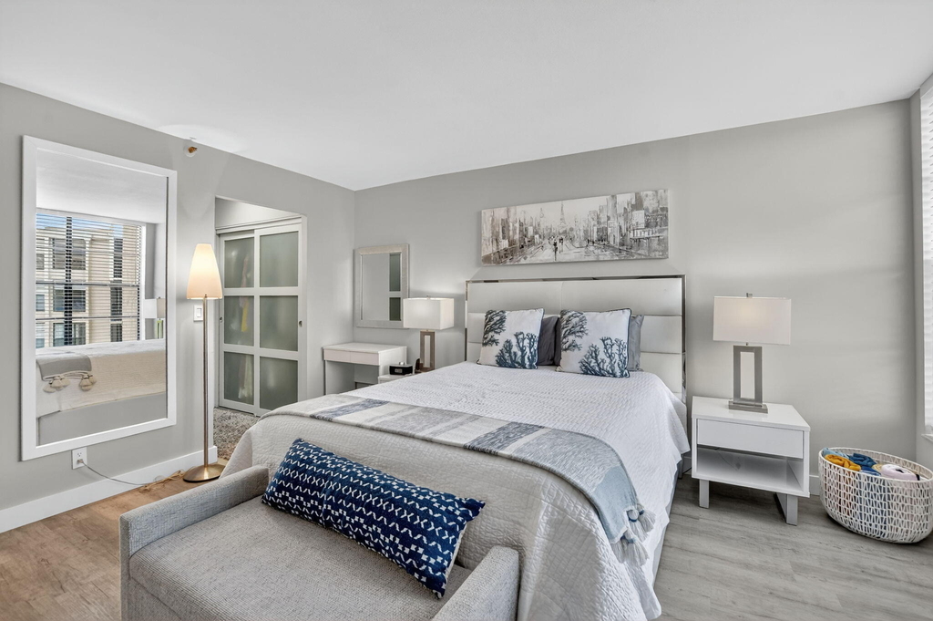 20 Royal Palm Way - Photo 22