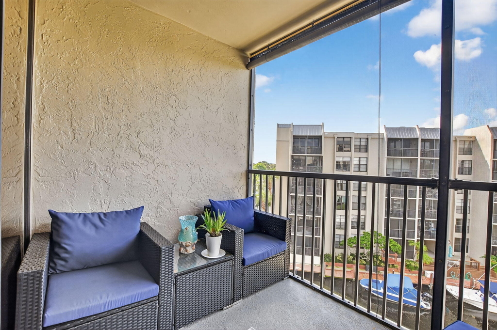 20 Royal Palm Way - Photo 31