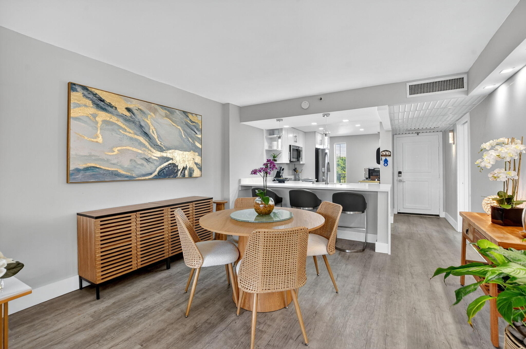 20 Royal Palm Way - Photo 6