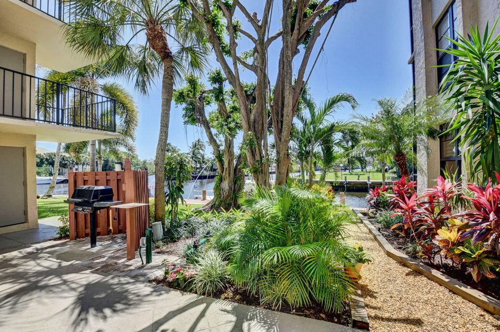 20 Royal Palm Way - Photo 48