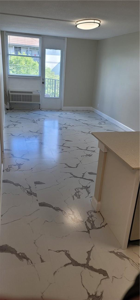 2771 Riverside Drive - Photo 3