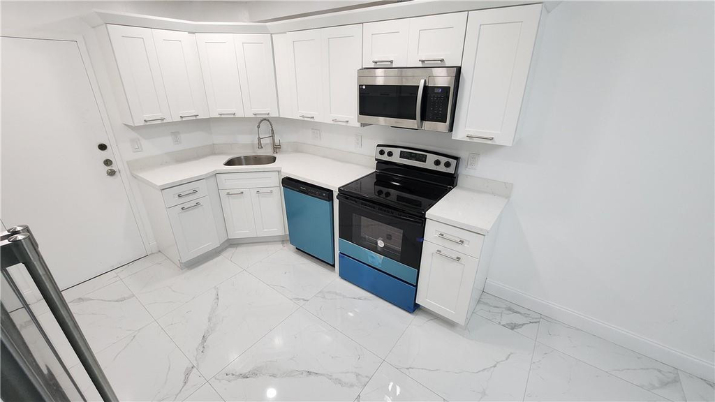 3301 Spanish Moss Terrace - Photo 1