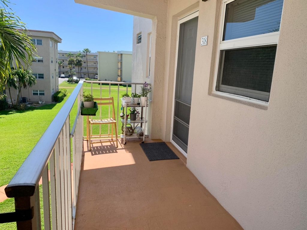 230 Ne 26th Avenue - Photo 17