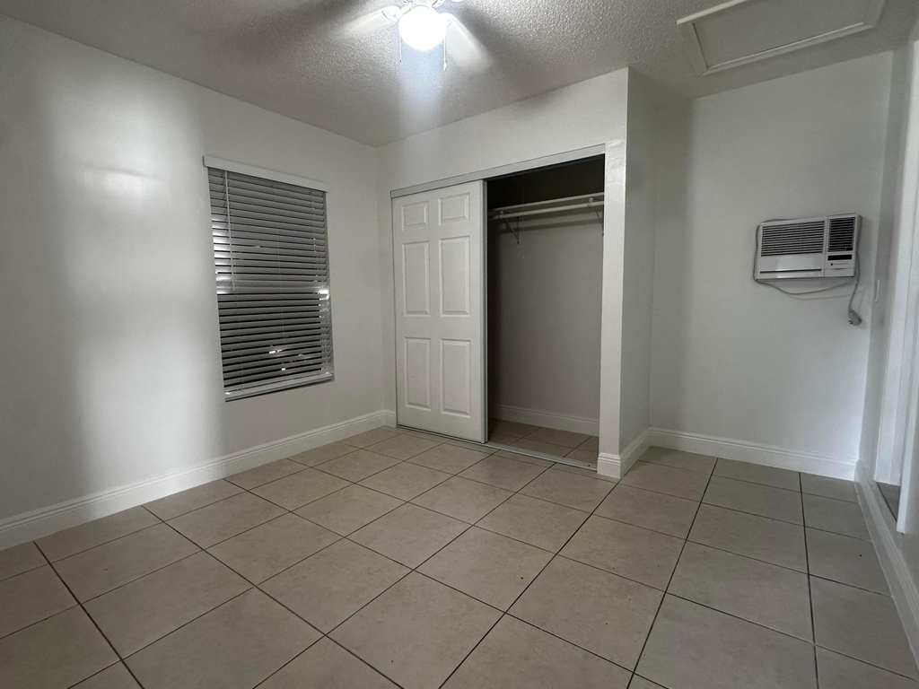 3874 N 7th Ave Avenue N - Photo 1