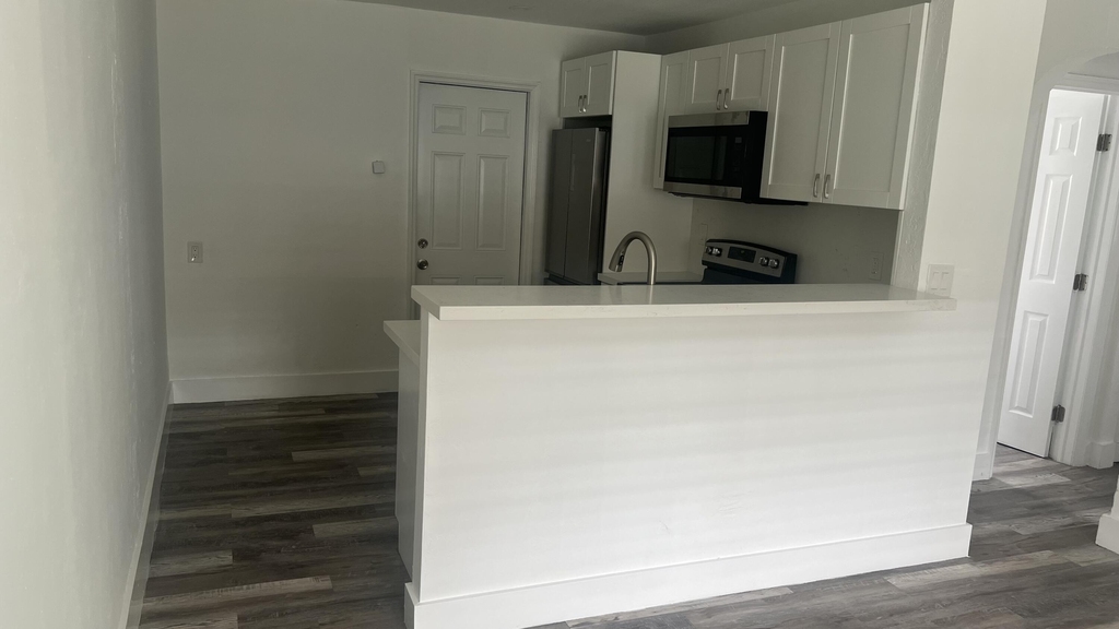 2034 Taylor Street - Photo 11