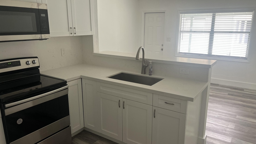 2034 Taylor Street - Photo 13
