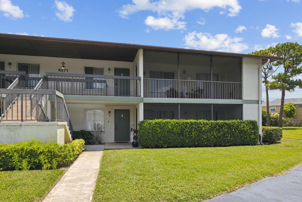 6271 Chasewood Drive - Photo 0