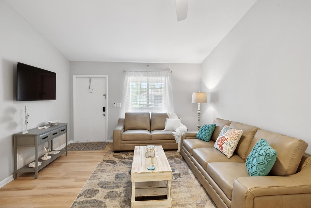 6271 Chasewood Drive - Photo 4