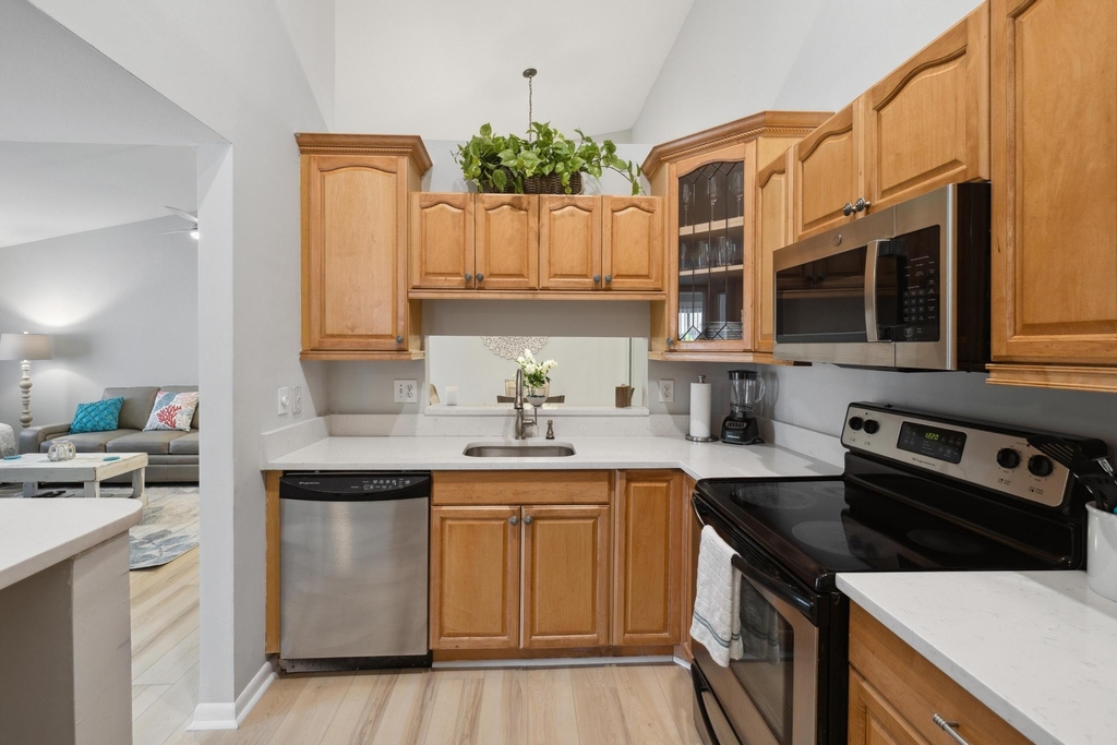 6271 Chasewood Drive - Photo 2