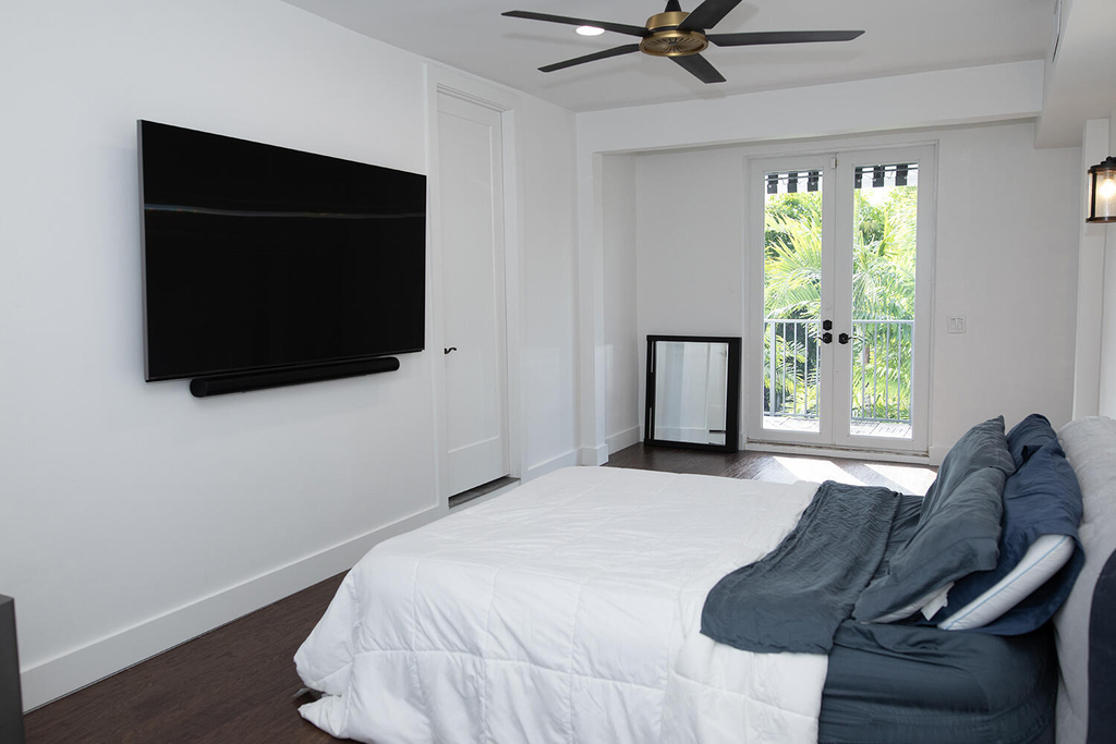 634 Se 3rd Avenue - Photo 5