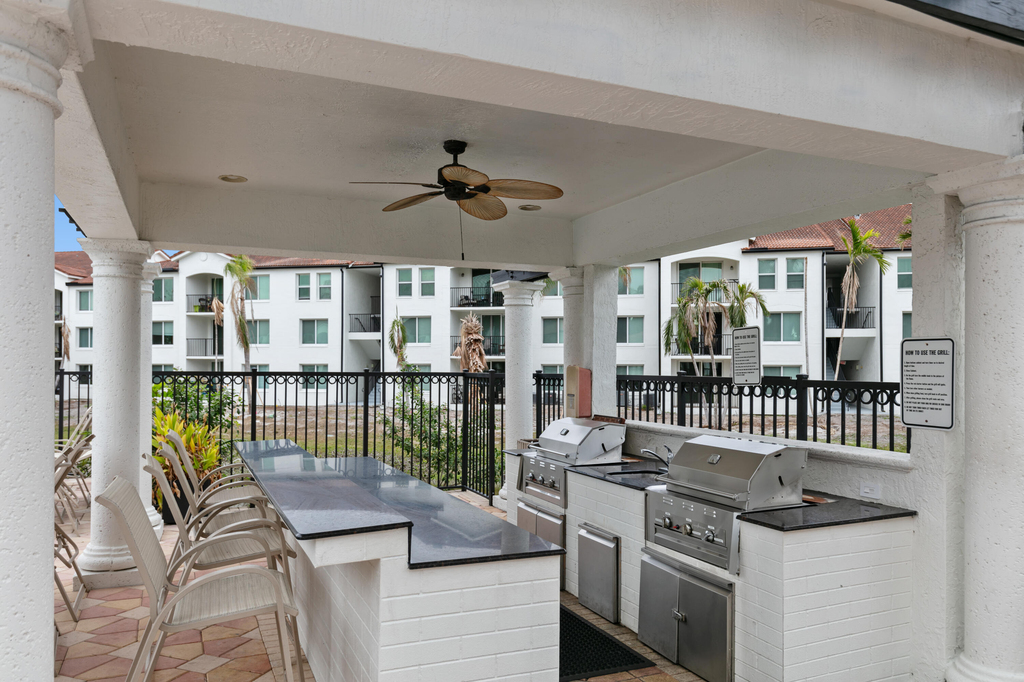 215 Villa Circle - Photo 24
