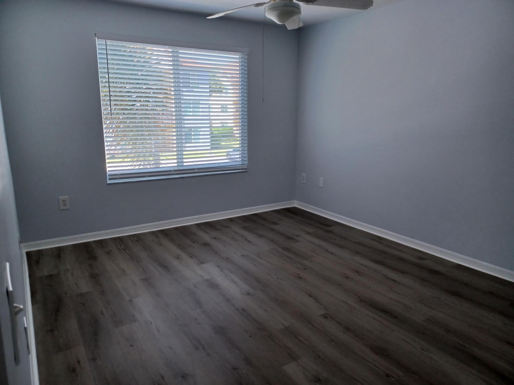 215 Villa Circle - Photo 19