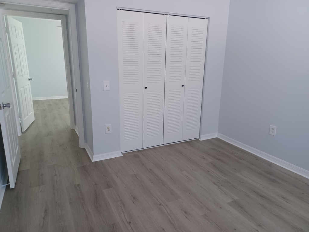 215 Villa Circle - Photo 17