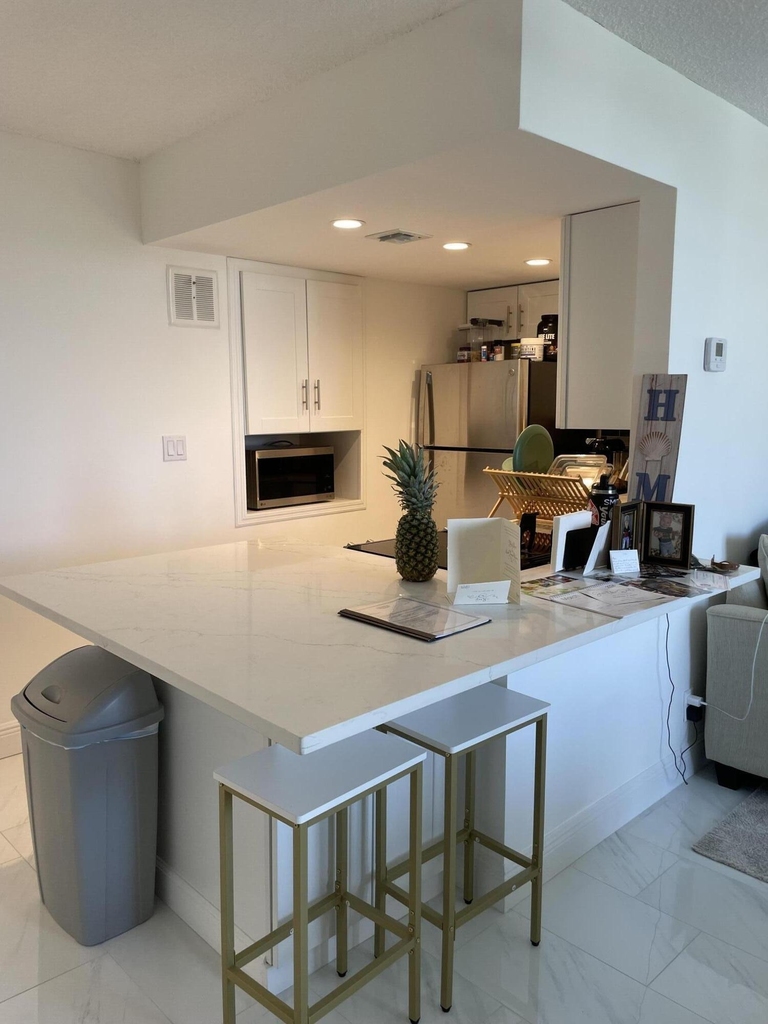 1731 Se 15th Street - Photo 1