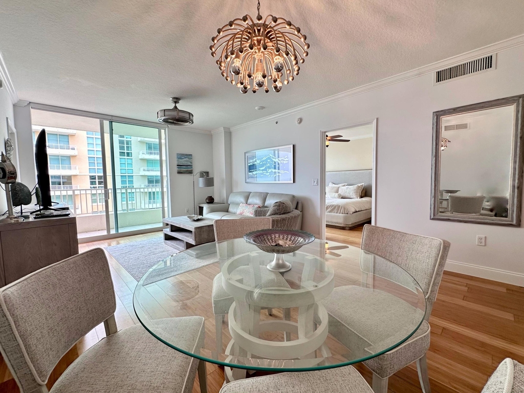 700 E Boynton Beach Boulevard - Photo 2