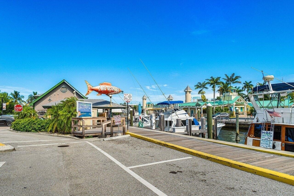 700 E Boynton Beach Boulevard - Photo 17