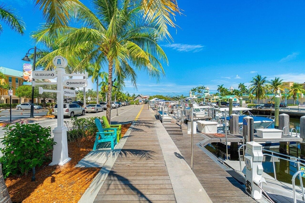 700 E Boynton Beach Boulevard - Photo 16