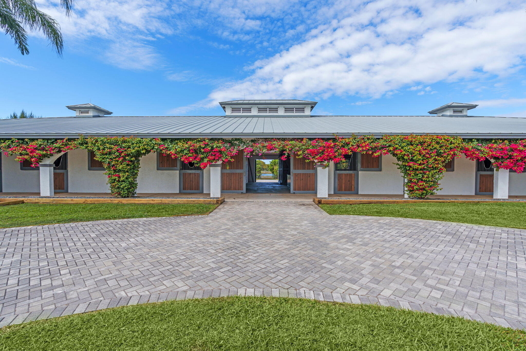 13155 Southfields Road - Photo 1