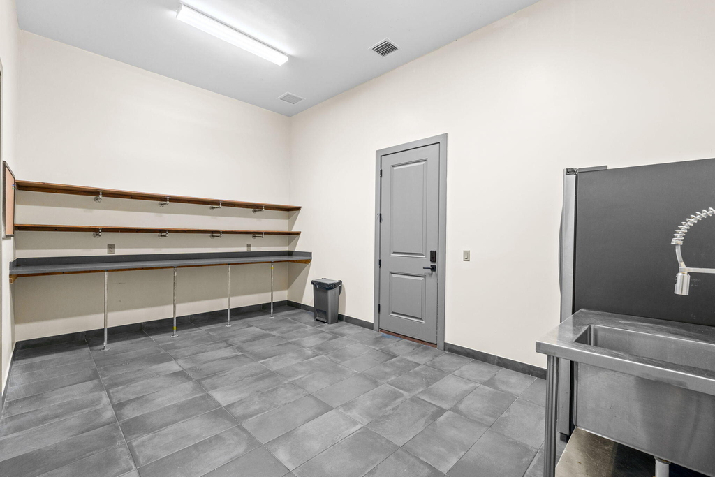 13155 Southfields Road - Photo 40