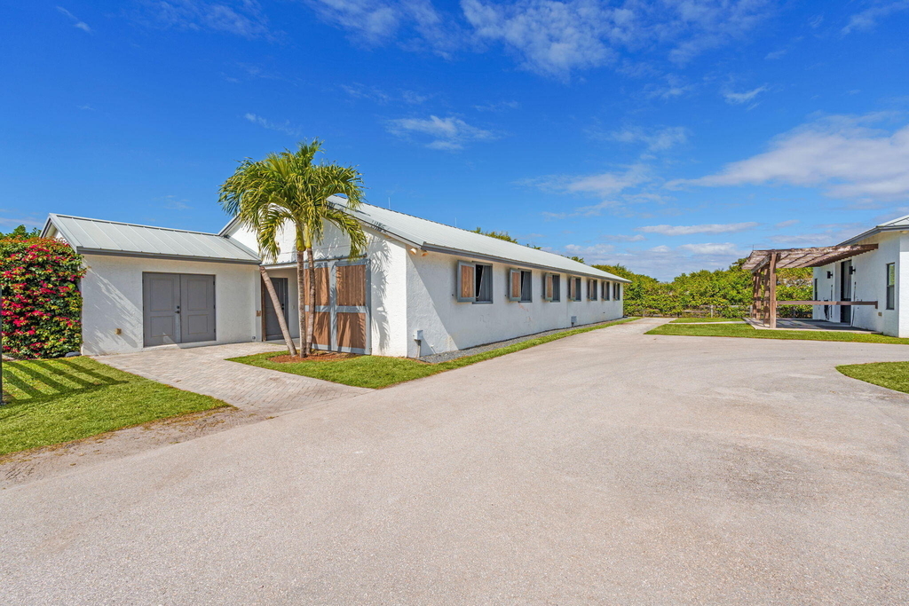 13155 Southfields Road - Photo 24