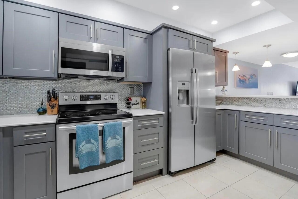 1839 Se 4th Street - Photo 6
