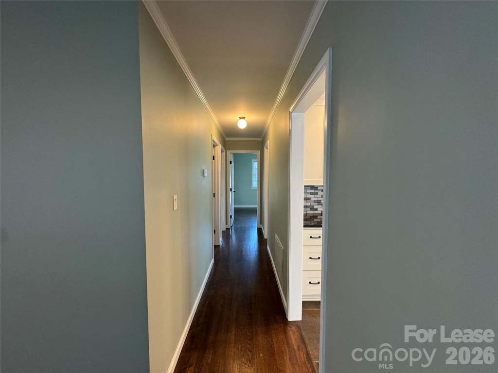 2359 Maplewood Drive - Photo 3