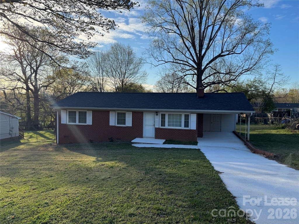 2359 Maplewood Drive - Photo 0
