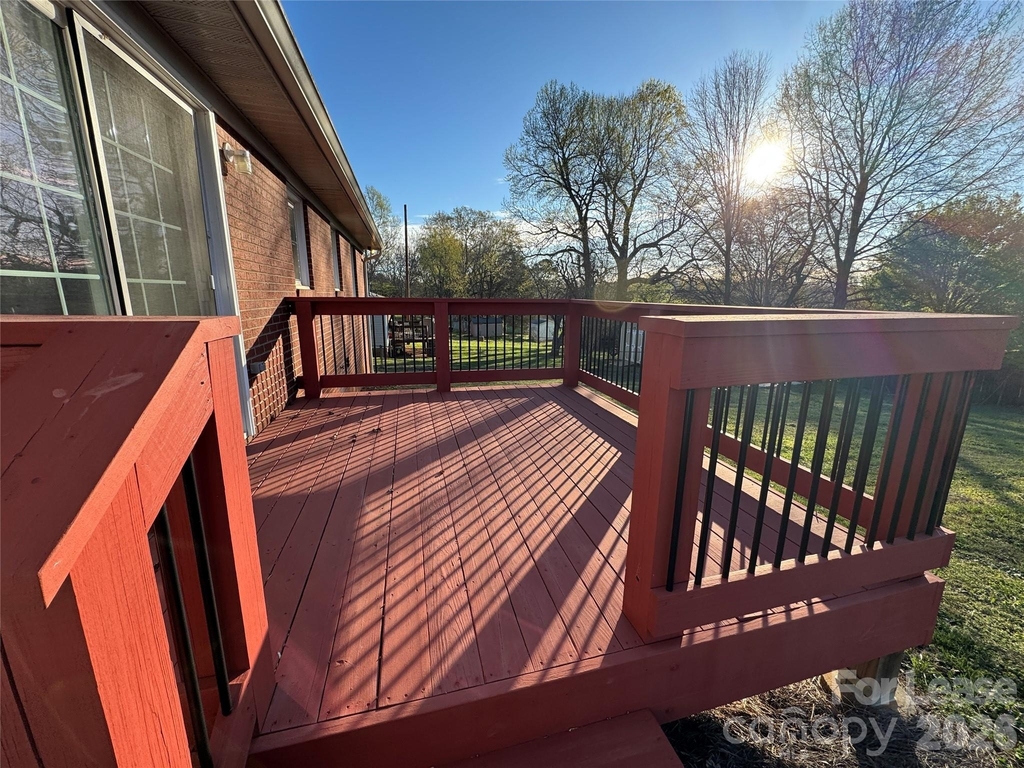 2359 Maplewood Drive - Photo 17