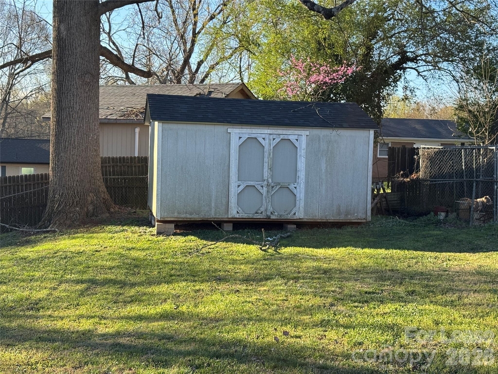2359 Maplewood Drive - Photo 18