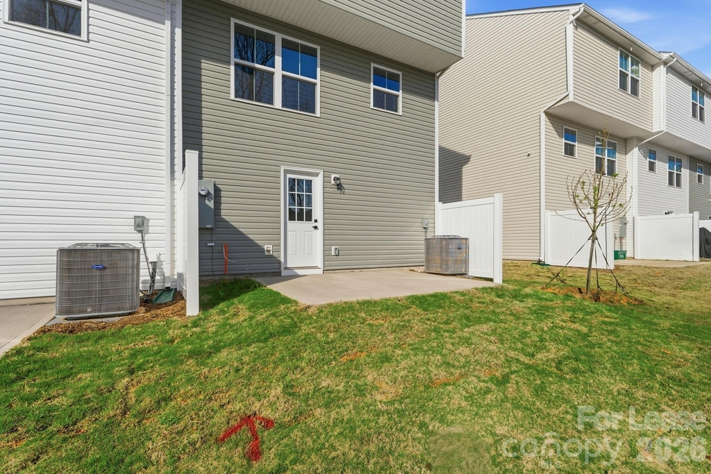 7024 Capstan Terrace - Photo 33