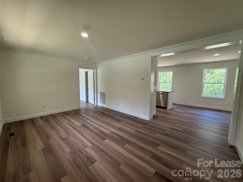 204 Oscelake Way - Photo 9