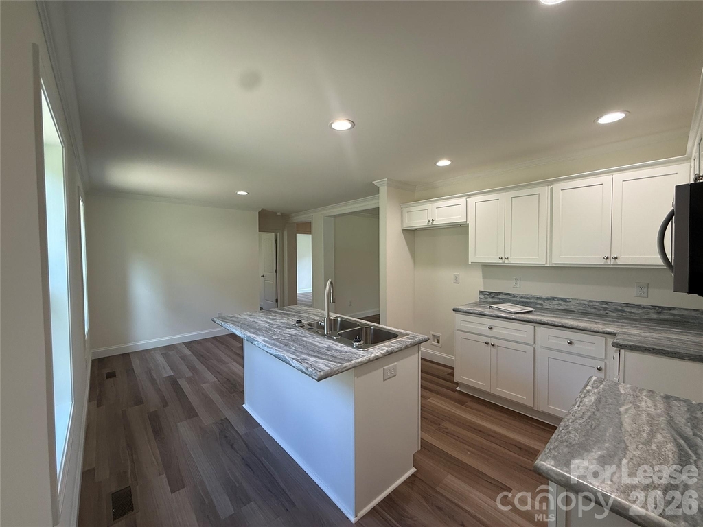 204 Oscelake Way - Photo 15