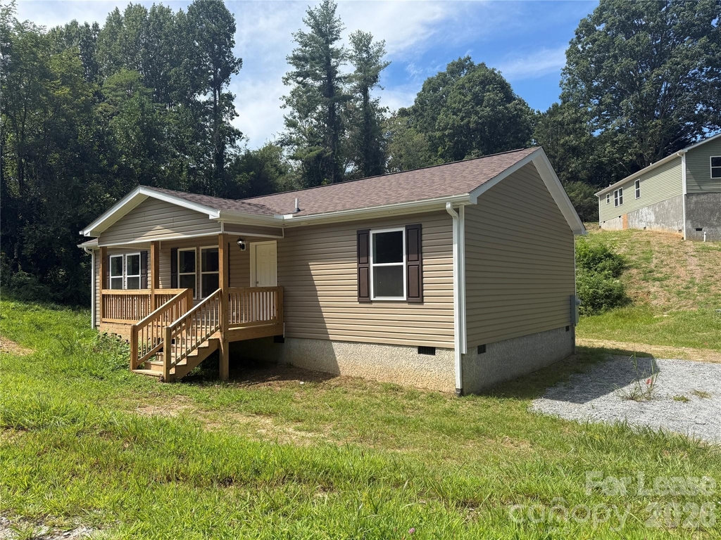 204 Oscelake Way - Photo 0