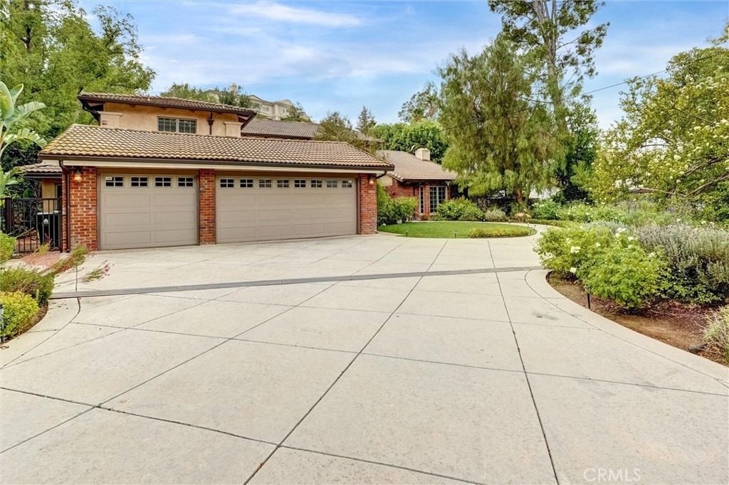 4751 Topeka Drive - Photo 1