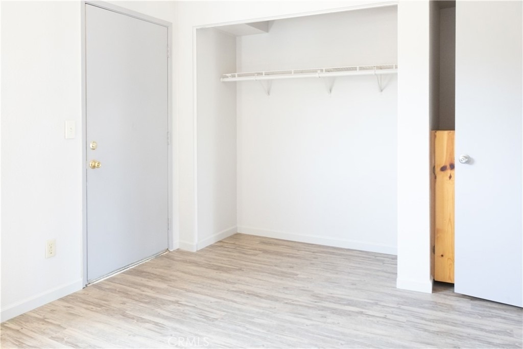 1239 E Foothill Boulevard - Photo 35