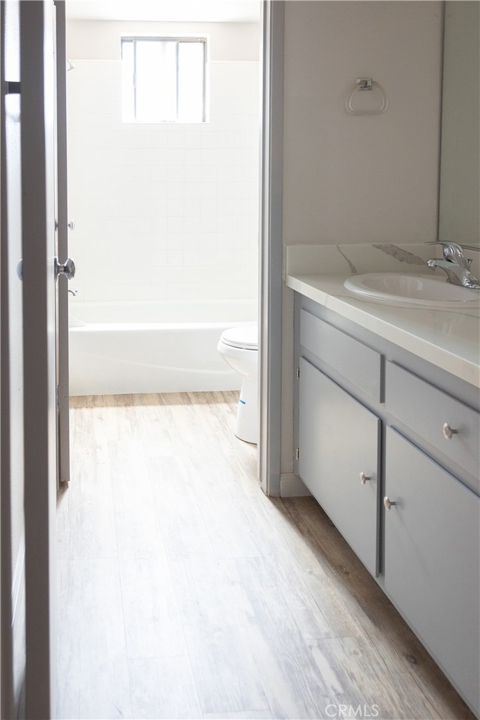 1239 E Foothill Boulevard - Photo 40